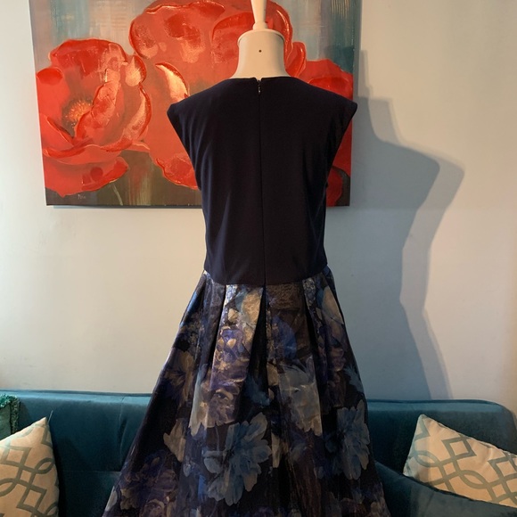 Eliza J size 10 navy blue formal dress - Picture 7 of 10